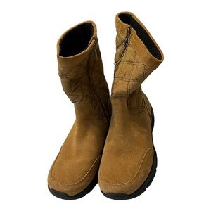 Lands’ End Suede Quilted Zip Tan On Boots size 7 Medium